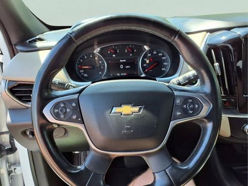 Used 2023 Chevrolet Traverse LT AWD/4WD image 25