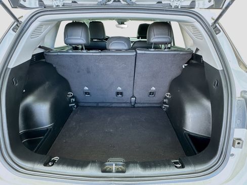 Used 2022 Jeep Compass Latitude FWD image 17