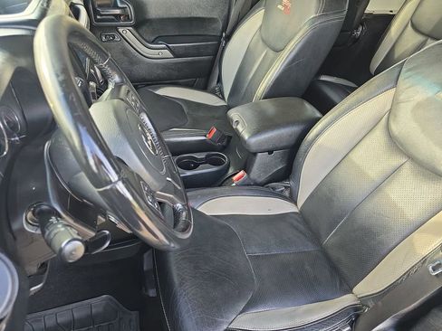 Used 2018 Jeep Wrangler Unlimited Sport S AWD/4WD image 15