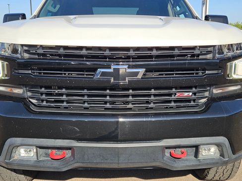 Certified 2021 Chevrolet Silverado 1500 LT Trail Boss AWD/4WD image 9