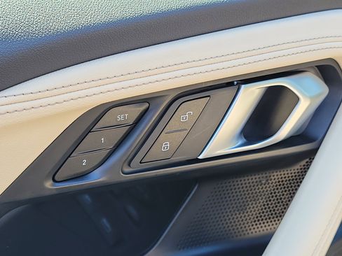 Used 2024 BMW M240i Coupe RWD image 15