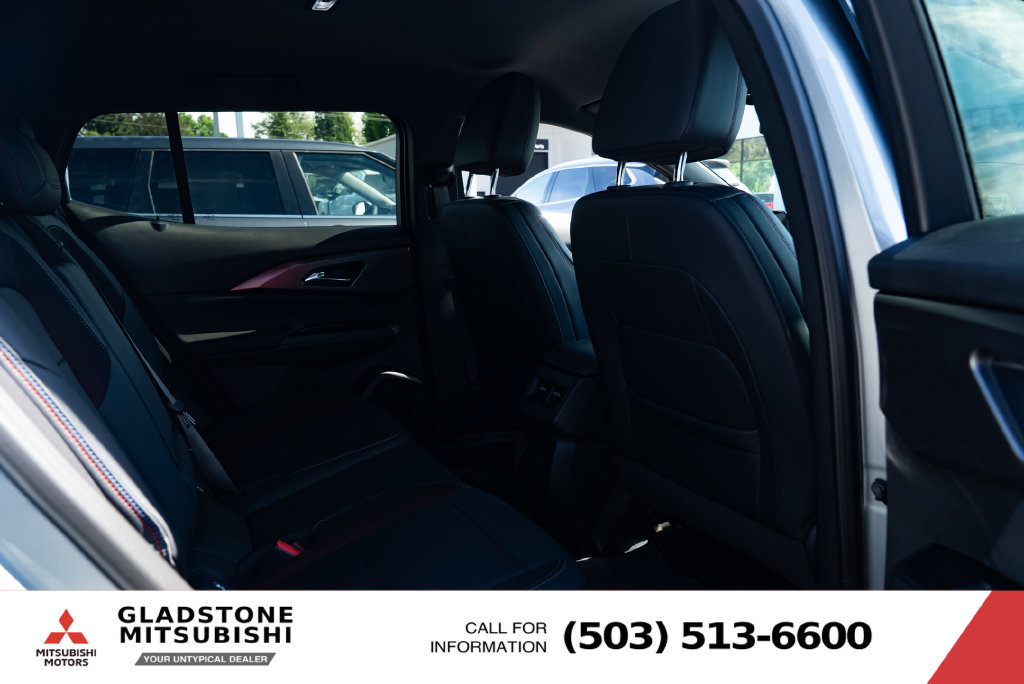 Used 2024 Chevrolet Equinox EV RS FWD image 23