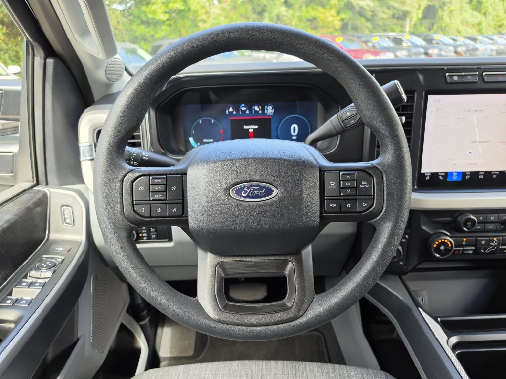 Used 2024 Ford F350 XLT w/ XLT Premium Package AWD/4WD image 14