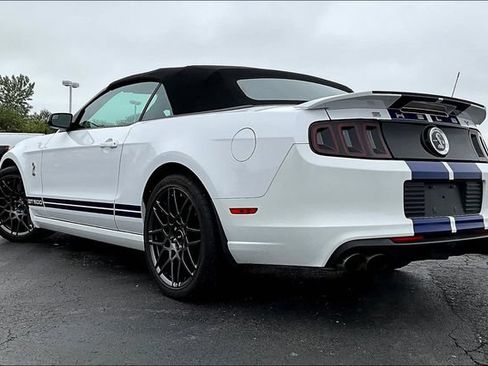 Used 2014 Ford Mustang Shelby GT500 w/ Equipment Group 821A RWD image 3