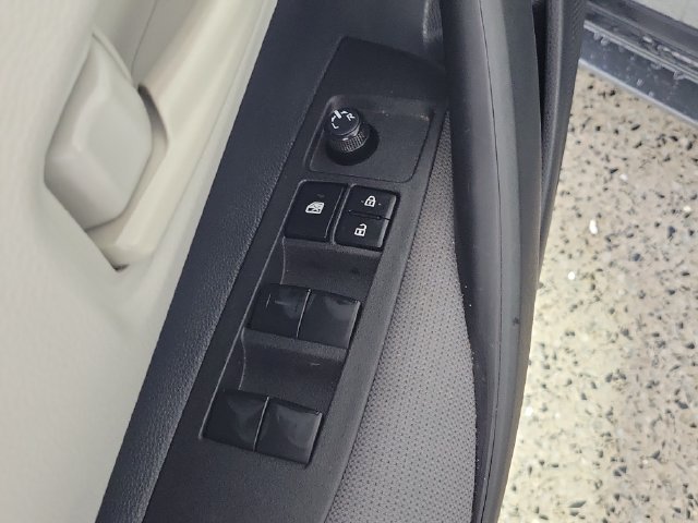 Used 2025 Toyota Corolla LE w/ Convenience Package FWD image 22