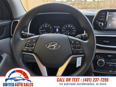 Used 2019 Hyundai Tucson SE image 17