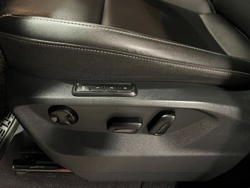 Used 2018 Volkswagen Atlas SEL w/ R-Line Package image 25