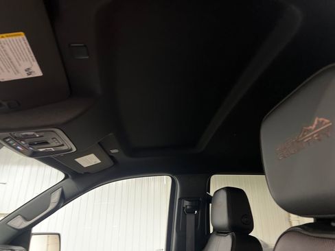Certified 2024 Chevrolet Silverado 1500 High Country w/ Technology Package AWD/4WD image 27