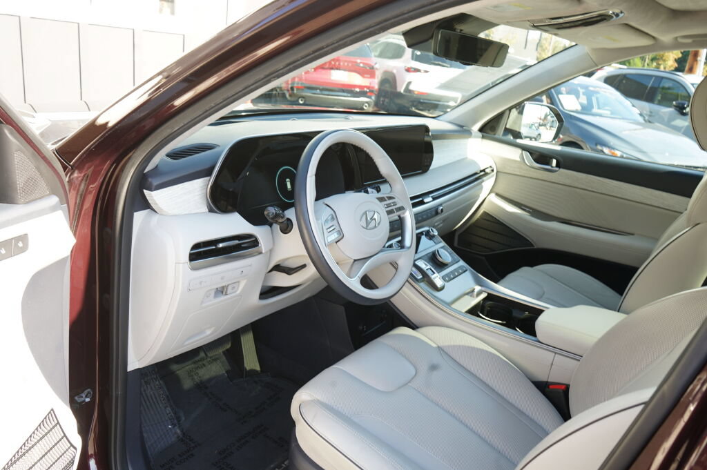 Certified 2023 Hyundai Palisade Calligraphy AWD/4WD image 21