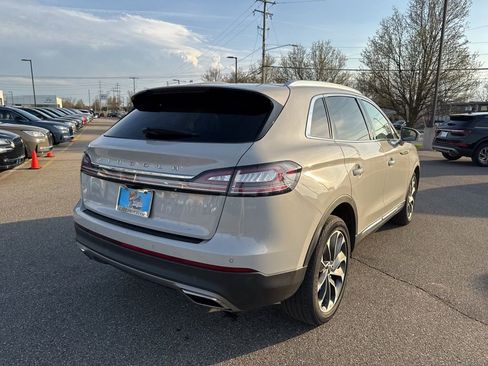 Used 2023 Lincoln Nautilus Reserve image 5