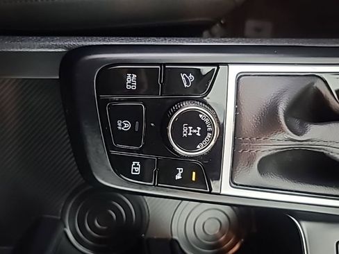 Used 2025 Kia Sportage LX image 36