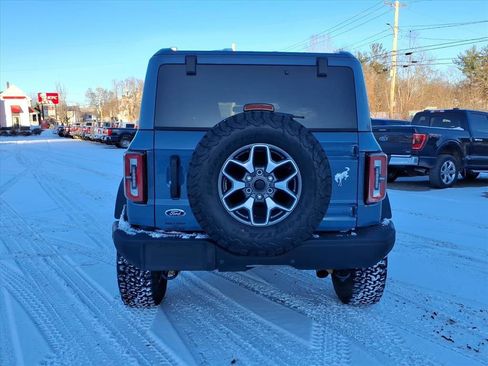 Used 2025 Ford Bronco Badlands image 6