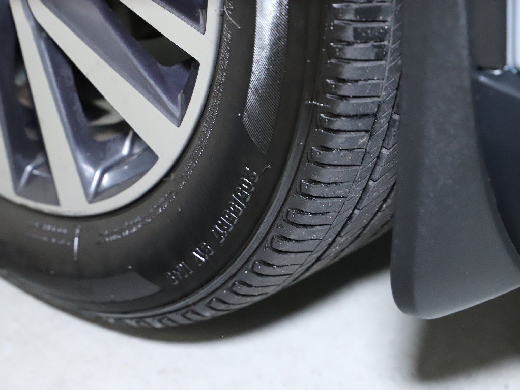 Certified 2023 Nissan Kicks SV FWD image 37