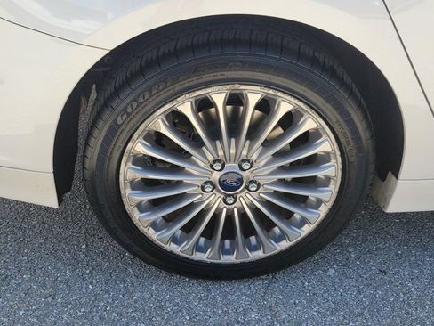 Used 2015 Ford Fusion Titanium AWD/4WD image 11