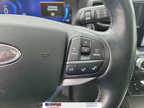 Used 2020 Ford Explorer Platinum w/ Premium Technology Package AWD/4WD image 24