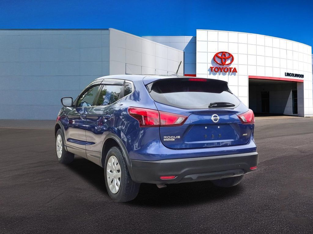 Used 2019 Nissan Rogue Sport S FWD image 12