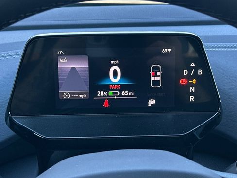 New 2026 Volkswagen ID.4 Pro image 25