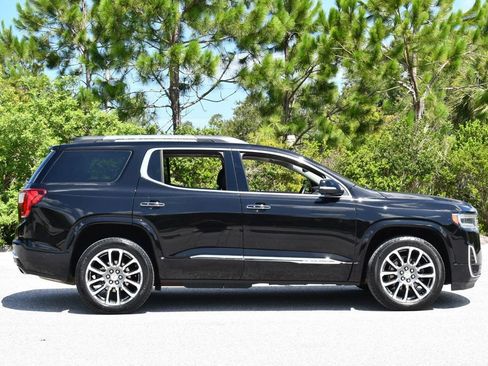 Used 2021 GMC Acadia Denali w/ Denali Technology Package FWD image 35