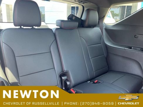 New 2026 Chevrolet Traverse Z71 w/ Driver Confidence Package AWD/4WD image 32
