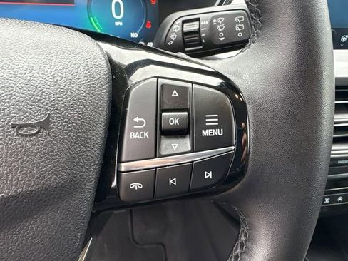 Used 2025 Ford Escape Platinum image 25