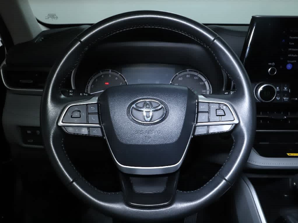 Used 2024 Toyota Highlander XLE AWD/4WD image 22