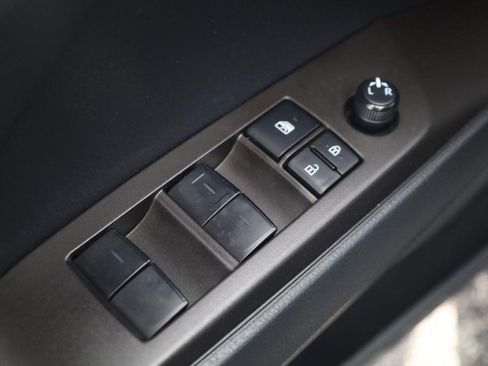 Used 2023 Toyota Camry SE FWD image 10