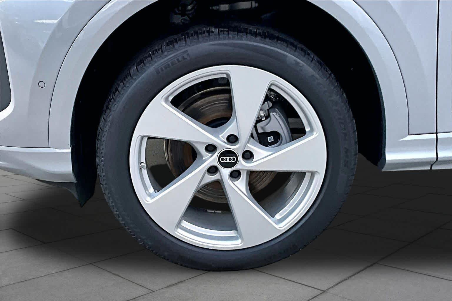 New 2026 Audi Q5 Premium Plus AWD/4WD image 11