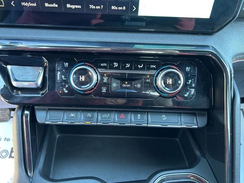 Used 2022 GMC Sierra 1500 AT4 w/ AT4 Preferred Package image 32