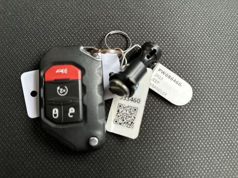 Certified 2023 Jeep Wrangler Unlimited w/ Cold Weather Group AWD/4WD image 35