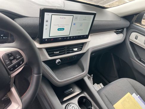 Certified 2025 Ford Explorer Active image 12