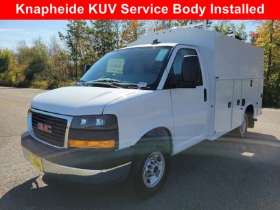 New 2025 GMC Savana 3500 w/ Power Convenience Package