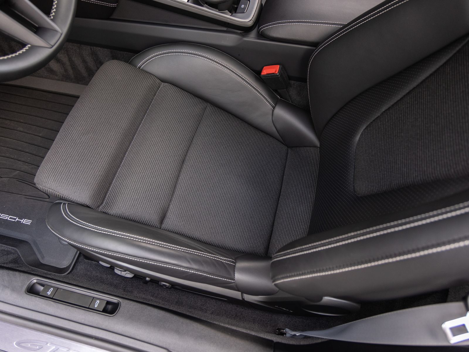Certified 2022 Porsche 911 GT3 RWD image 23