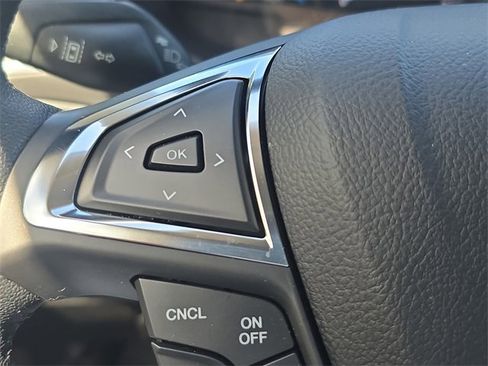 Used 2022 Ford Edge Titanium image 23