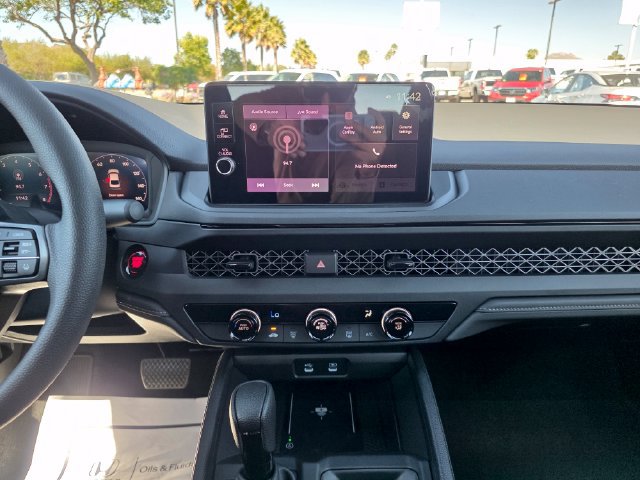 New 2026 Honda Accord LX image 18
