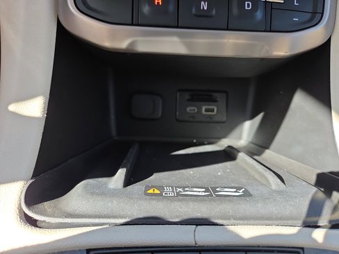 Used 2020 GMC Acadia Denali w/ Denali Ultimate Package image 15