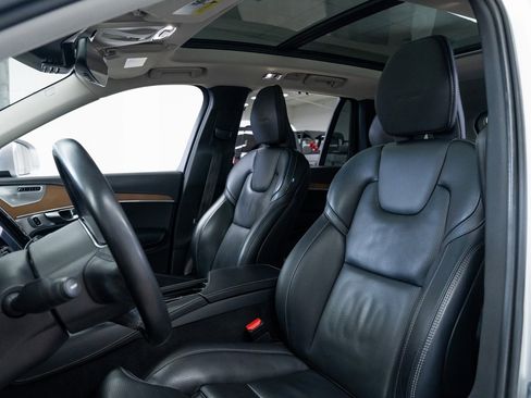 Used 2019 Volvo XC90 T6 Inscription w/ Advanced Package image 18