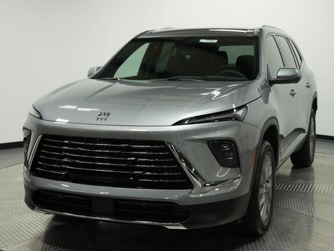 New 2026 Buick Enclave Preferred image 3