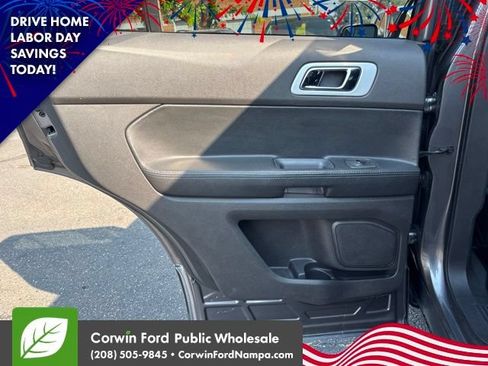 Used 2013 Ford Explorer XLT AWD/4WD image 28