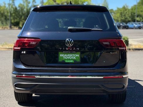 Used 2022 Volkswagen Tiguan SE AWD/4WD image 4