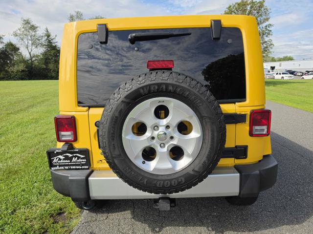 Used 2015 Jeep Wrangler Unlimited Sahara w/ Max Tow Package AWD/4WD image 7
