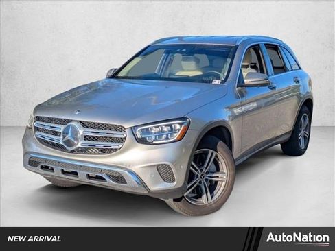 Certified 2022 Mercedes-Benz GLC 300 image 1