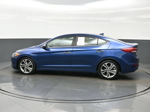 Used 2017 Hyundai Elantra Limited FWD image 3
