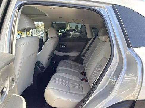 Used 2024 Honda HR-V EX-L image 12