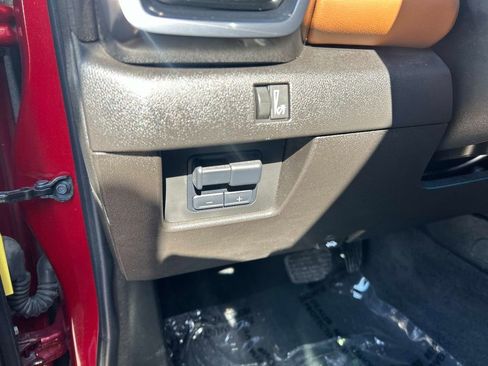 Used 2024 GMC Canyon AT4 image 19