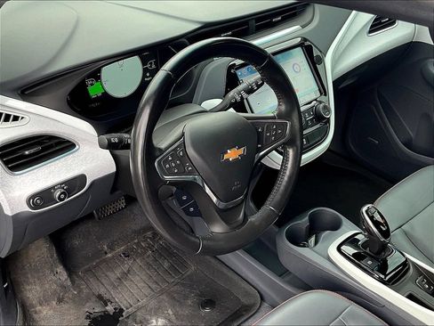 Used 2021 Chevrolet Bolt Premier w/ Infotainment Package FWD image 16
