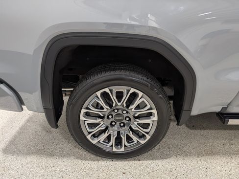 Used 2025 GMC Sierra 1500 Denali Ultimate AWD/4WD image 13