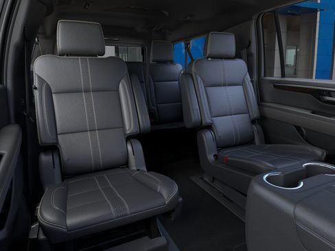 New 2025 Chevrolet Suburban High Country image 41
