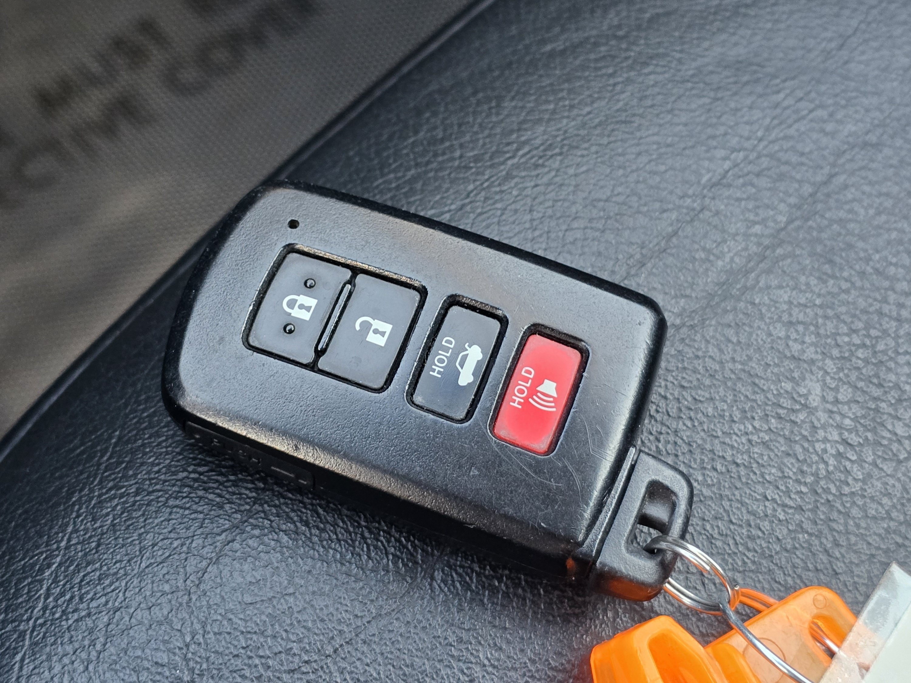 Used 2013 Toyota Avalon XLE FWD image 32
