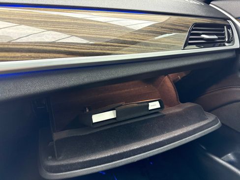 Used 2021 BMW 530i w/ Convenience Package RWD image 34
