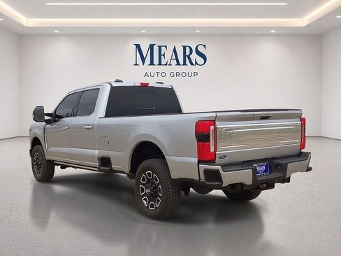 Used 2024 Ford F350 Platinum w/ FX4 Off-Road Package AWD/4WD image 3